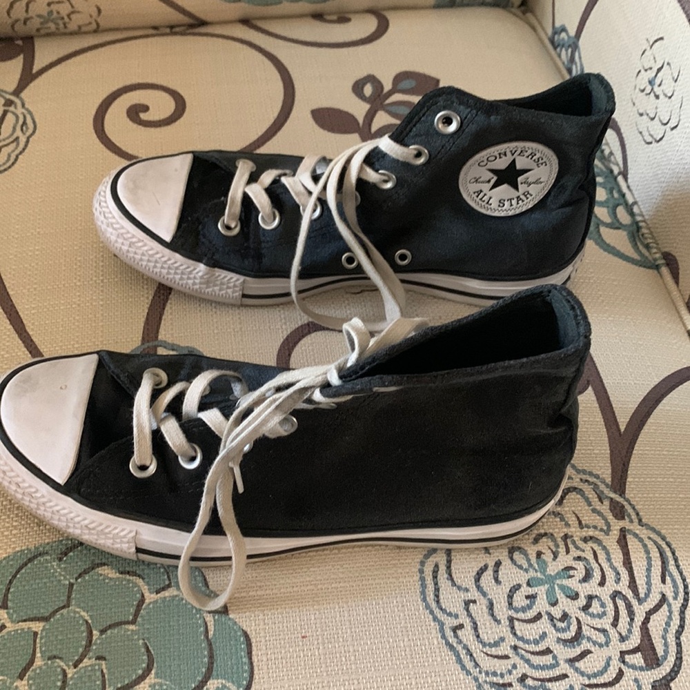 Black Velvet Converse